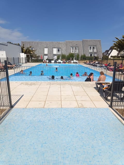 Maisonnette T2 avec piscine chauffée et plage à 300m Apartment in Guidel