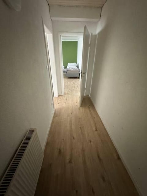 Geräumige 3-Zimmerwohnung dazu 2 Küchen und 2 Badezimmer Apartment in Andernach