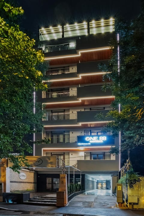 Property building, Facade/entrance