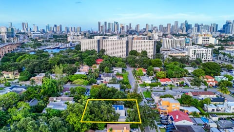 Property building, Bird's eye view, City view