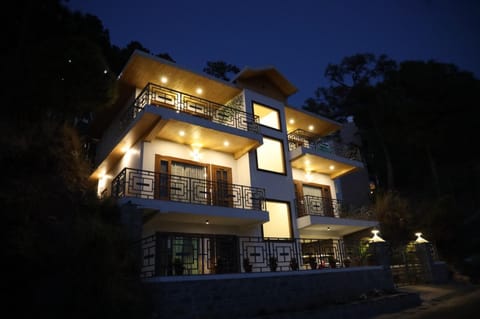 The Cherries Ritz Villa in Himachal Pradesh