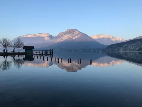 La Maison des Pêcheurs, au pied du lac House in Talloires