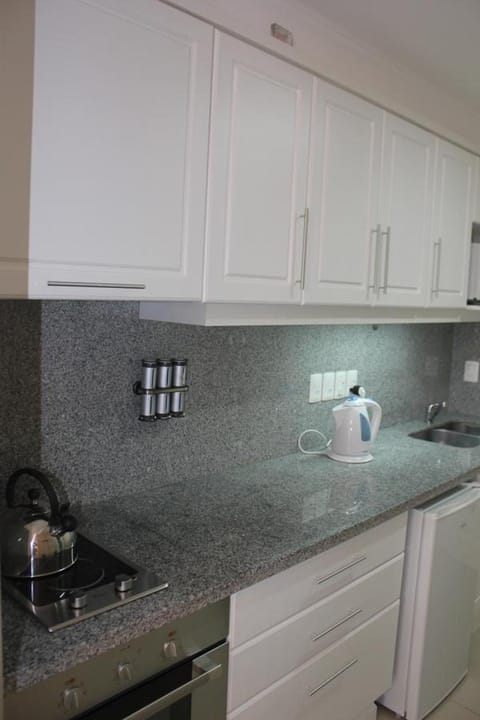 Coffee/tea facilities, Kitchen or kitchenette