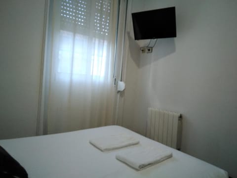 Hostal Ancla Dorada Bed and Breakfast in Vigo