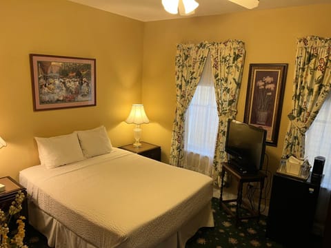 The Ocean Plaza Hotel Bed and Breakfast in Ocean Grove