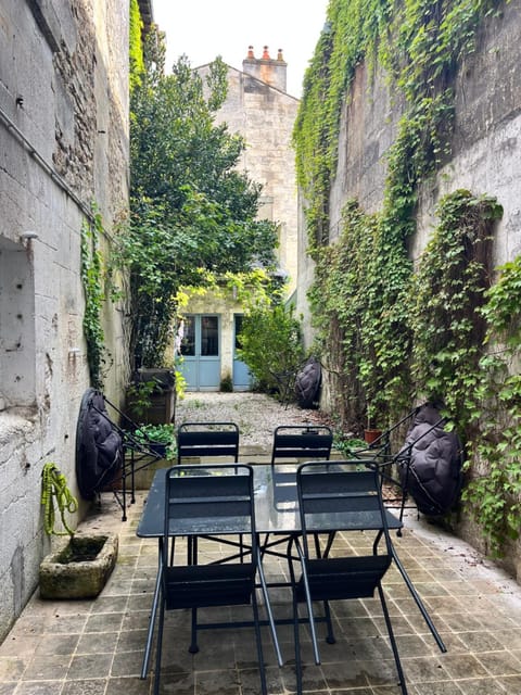 Maison de caractère centre Angoulême Villa in Angoulême