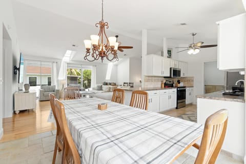 Bonita Beach Retreat, 5 Bed and 3 Bath, Sleeps 10 House in Bonita Springs