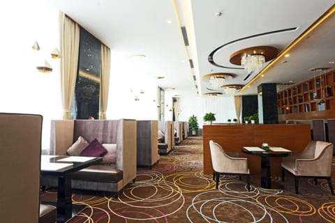 Shenzhen Baoan PLUS Gems Cube Hotel Hôtel in Shenzhen