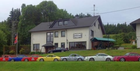 Pension Hilberath Alojamiento y desayuno in Ahrweiler