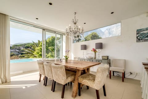 Patio, Balcony/Terrace, Dining area, Swimming pool