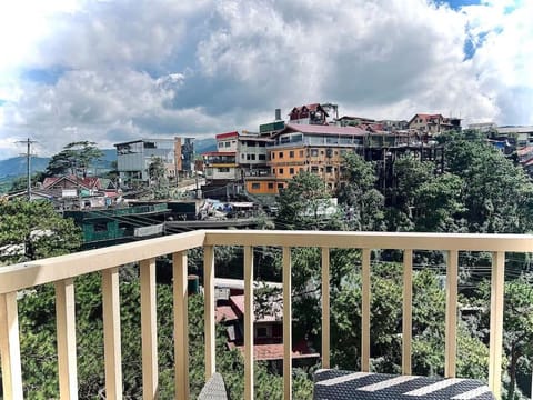 Balcony/Terrace, City view, Mountain view