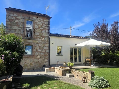 Property building, Patio, Garden, Garden view