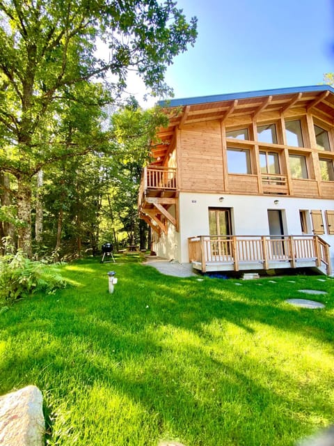 Property building, Garden, Garden view