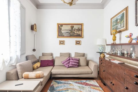 Facade/entrance, Spring, Activities, Summer, Balcony/Terrace, Area and facilities