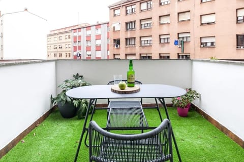 Charming Oasis in Oviedo with Private Terrace Apartment in Oviedo