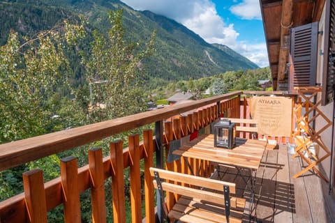 Patio, Spring, Day, Natural landscape, View (from property/room), Balcony/Terrace, Dining area, Mountain view