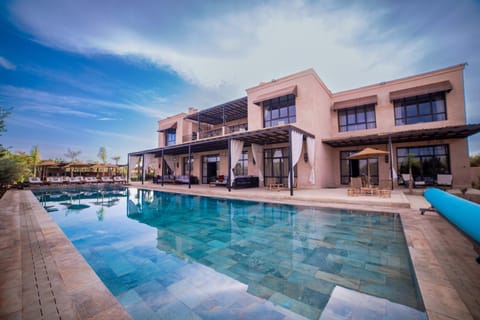 Balcony/Terrace, Swimming pool