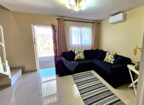 Shisa Cottage House in Durban