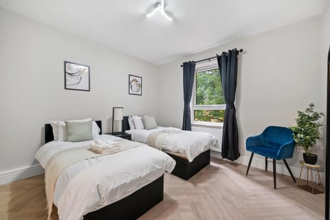 London Zone 2 Stylish 3 Bedroom Apartment Long Stay Special Prices Free Parking Apartment in London Borough of Southwark