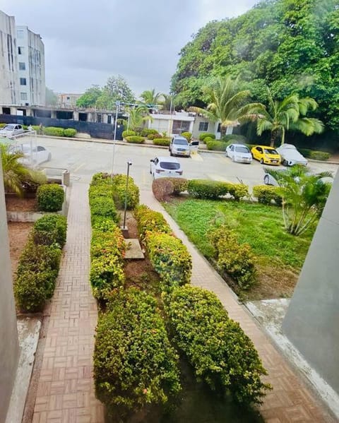 Garden, Parking