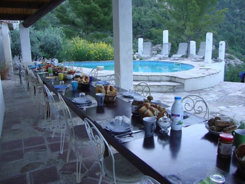 Balcony/Terrace, Continental breakfast