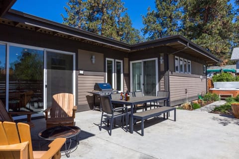 Bluebird Day - Sunnyside House in Bend