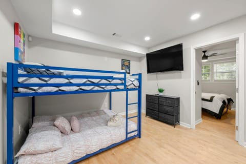 TV and multimedia, Bedroom, bunk bed