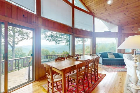 Mountain Getaway House in Nantahala Lake