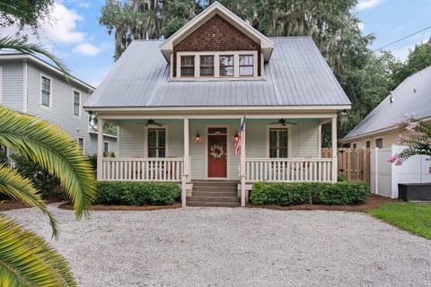 Captain's Hangar House in Saint Simons Island