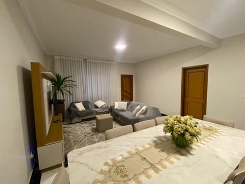 Apartamento Confortável Vila A - 200 m2 Apartment in Foz do Iguaçu