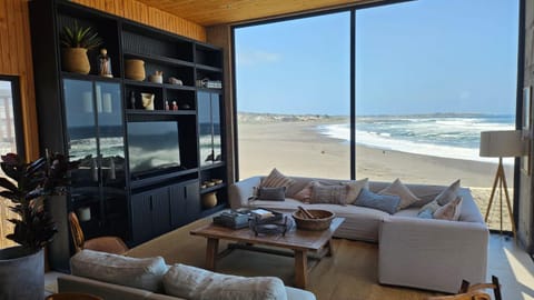 Living room, Sea view