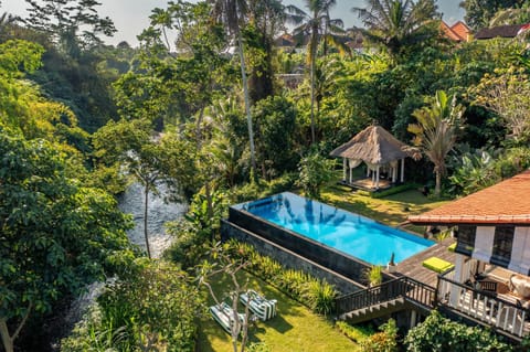 Property building, Bird's eye view, View (from property/room), Pool view, River view, Swimming pool