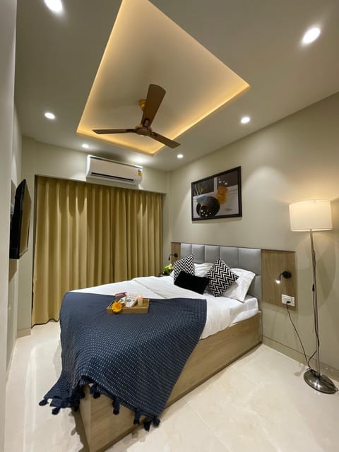 TV and multimedia, Photo of the whole room, Bedroom, air conditioner