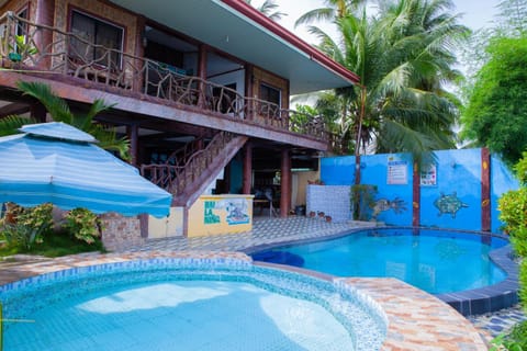 Property building, Pool view