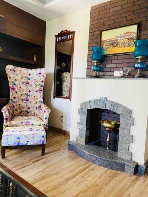 Living room, Seating area, fireplace