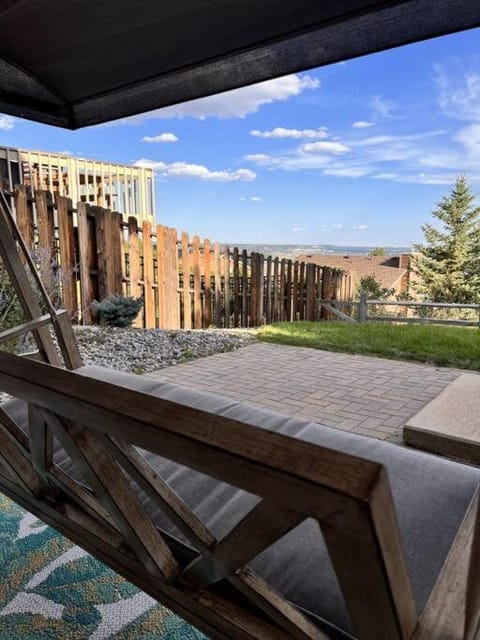 Hot Tub Air Hockey Gorgeous Views House in Colorado Springs