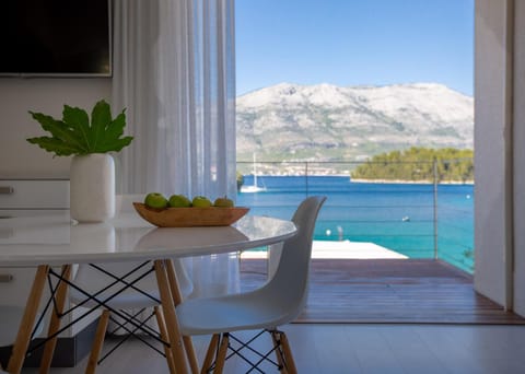 Dining area, Sea view