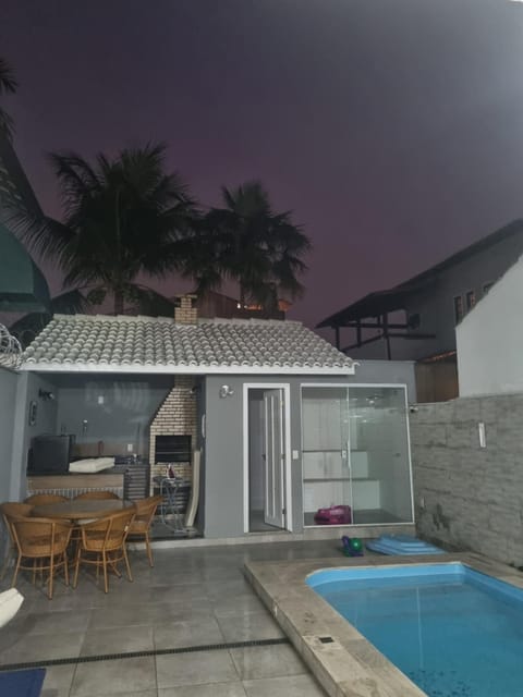 Casa com piscina, sauna e churrasqueira em Piratininga House in Niterói