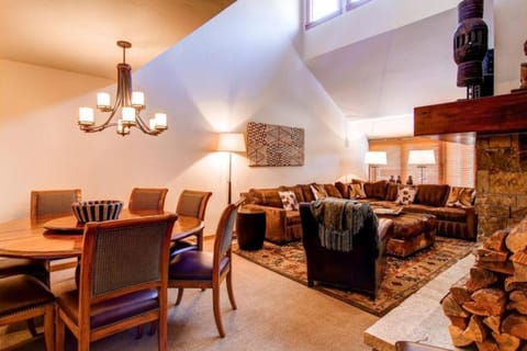 Kiva 430 by East West Hospitality Apartment in Beaver Creek