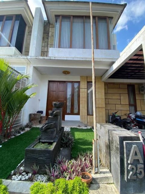 Homestay Keluarga - Yogyakarta House in Special Region of Yogyakarta