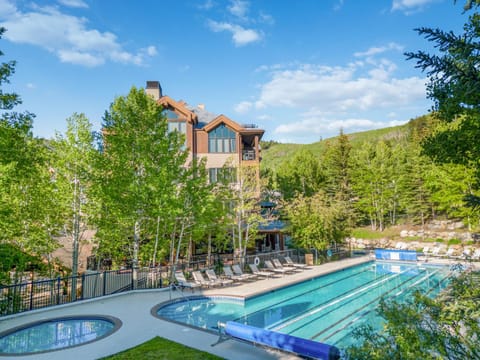 McCoy Peak 402 by East West Hospitality Apartment in Beaver Creek