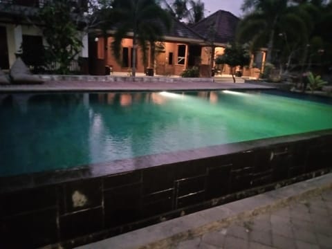 Night, Swimming pool