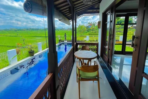 Natural landscape, View (from property/room), Balcony/Terrace, Swimming pool