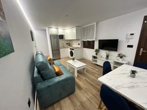 2ª planta D Apartamento Juan Robledo en centro ciudad, INTERIOR Apartment in Andújar