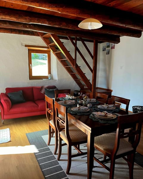 Living room, Dining area