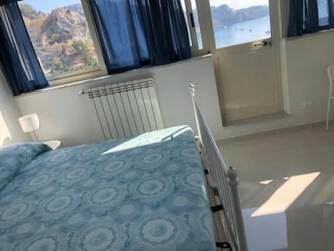 Taormina loview Apartment in Naxos