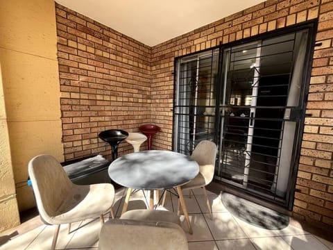 A perfect 2 bed 1 bath townhouse Apartment in Pretoria