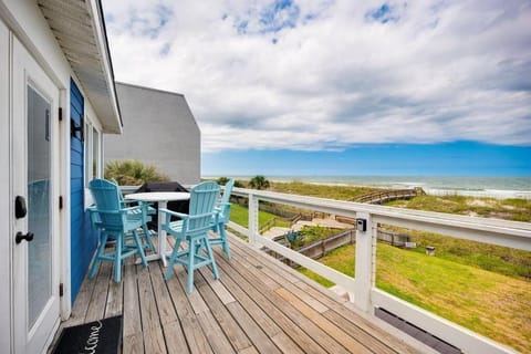 Natural landscape, Balcony/Terrace, Sea view