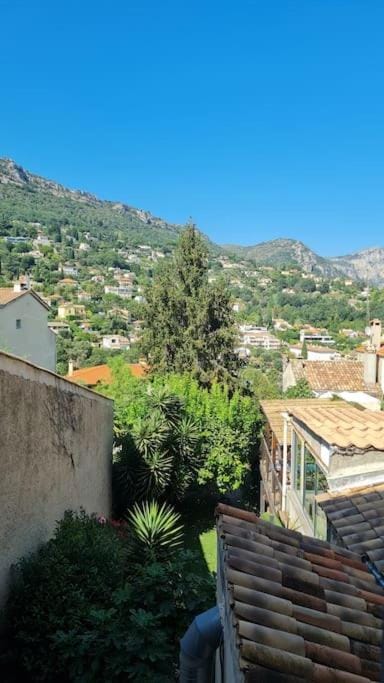 appartement 2 pièces rénové de 45 m2, à 2 pas du centre historique Apartment in Vence