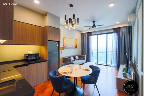 Living room, Dining area, City view, kitchen, air conditioner